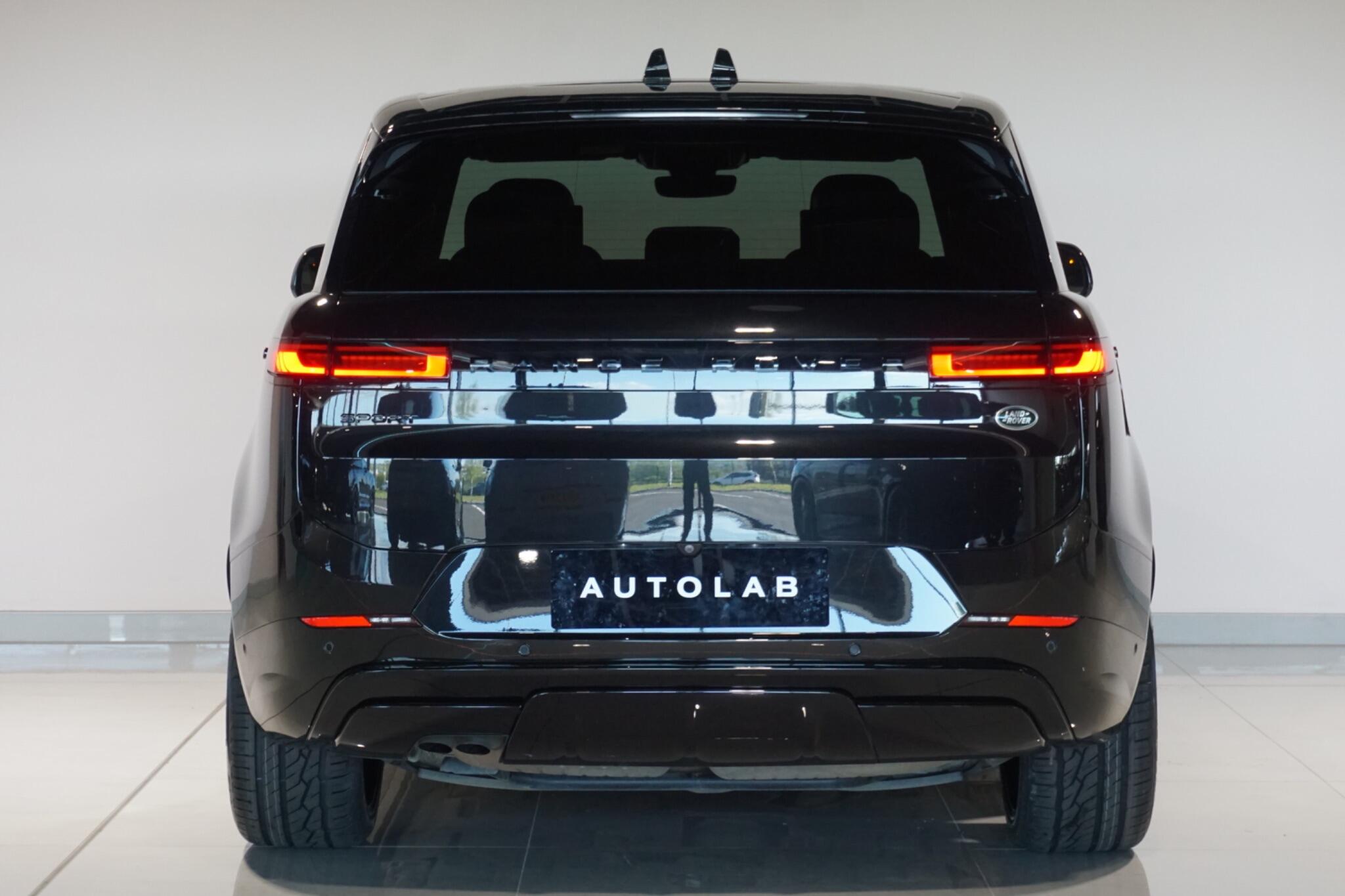 Land Rover Range Rover Sport 3.0 D300 MHEV Dynamic SE SUV 5dr Diesel Auto 4WD Euro 6 (s/s) (300 ps)